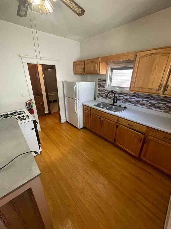 1701-1703 N 22nd St - Photo 4 of 9
