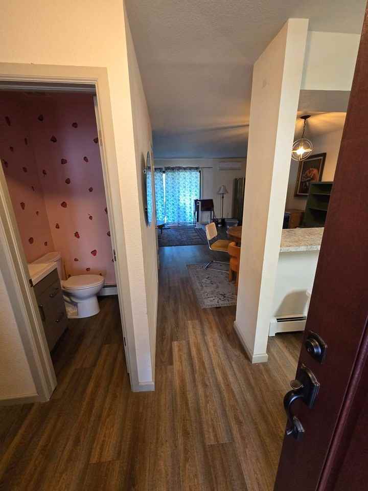 1541 Adriel Ct - Photo 3 of 36