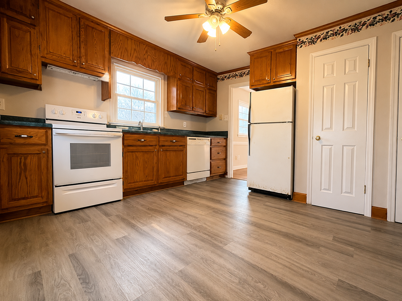 608 N Wilba Rd - Photo 2 of 16