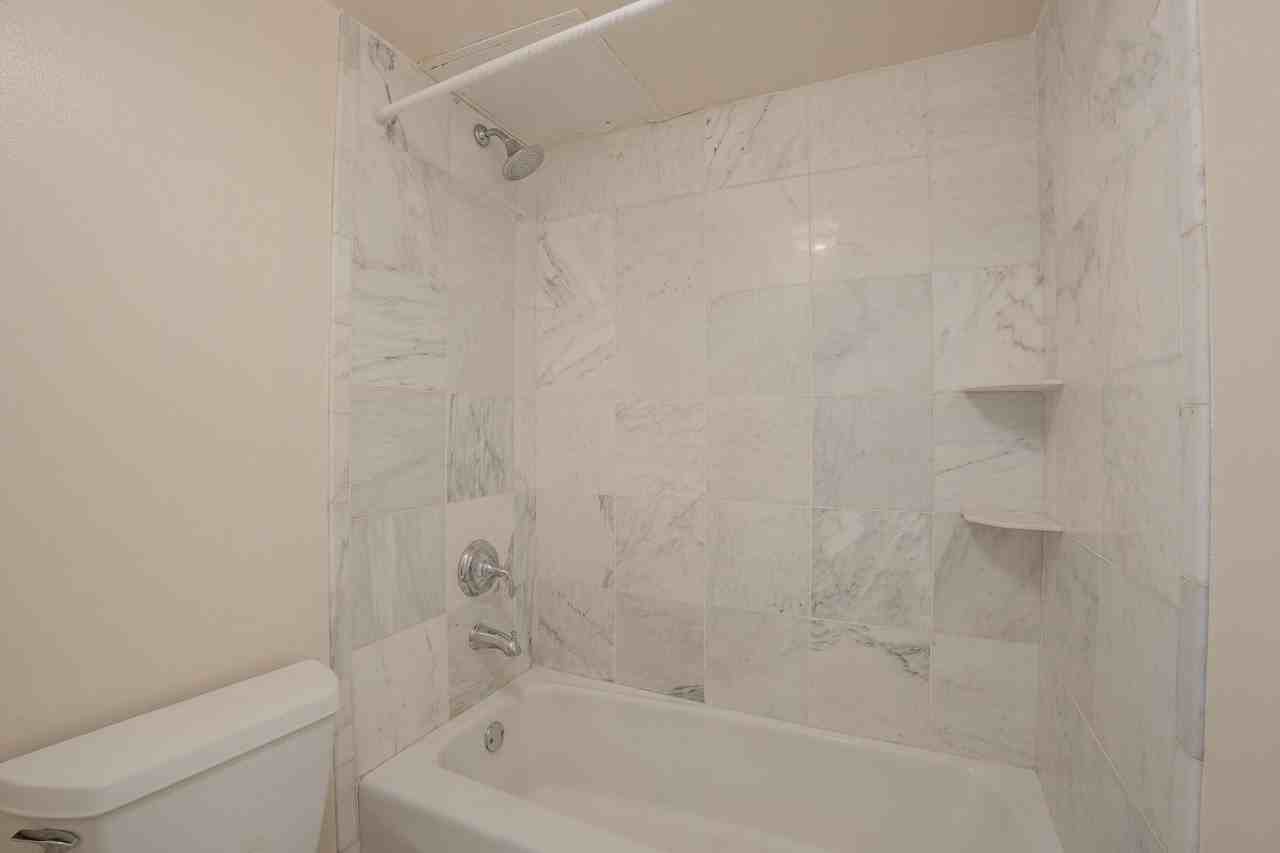 3055 N Oakland Ave - Photo 4 of 7