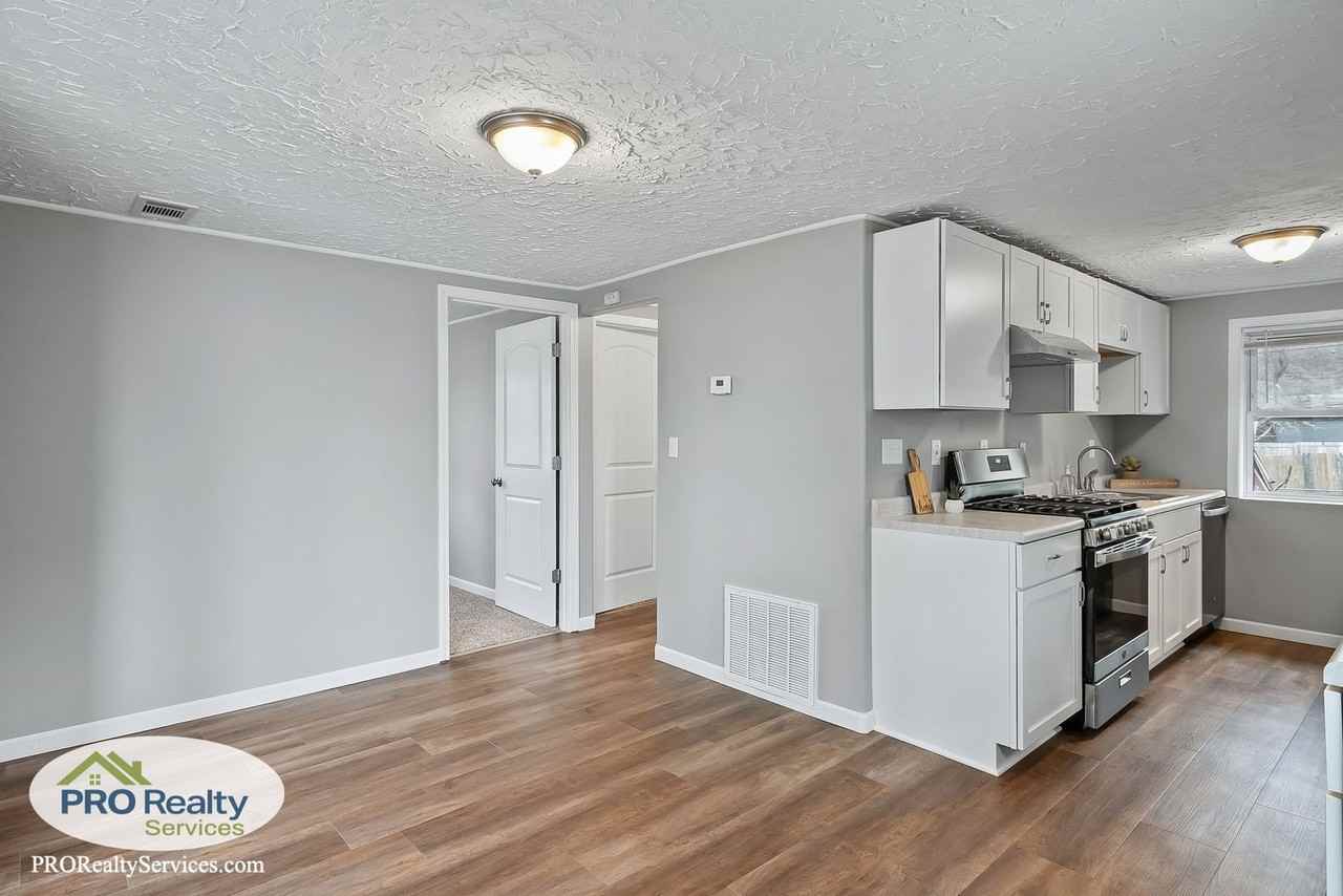 4516 Monroe St Ne - Photo 7 of 20