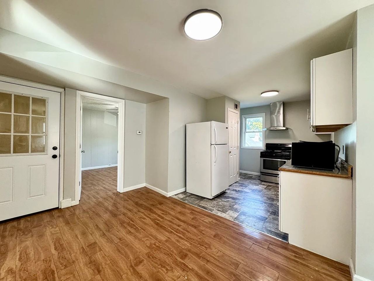 518 W 5th St - Photo 4 of 16