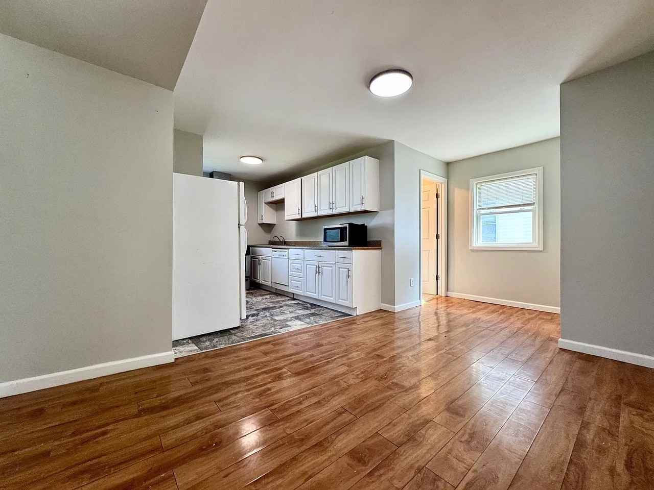518 W 5th St - Photo 5 of 16