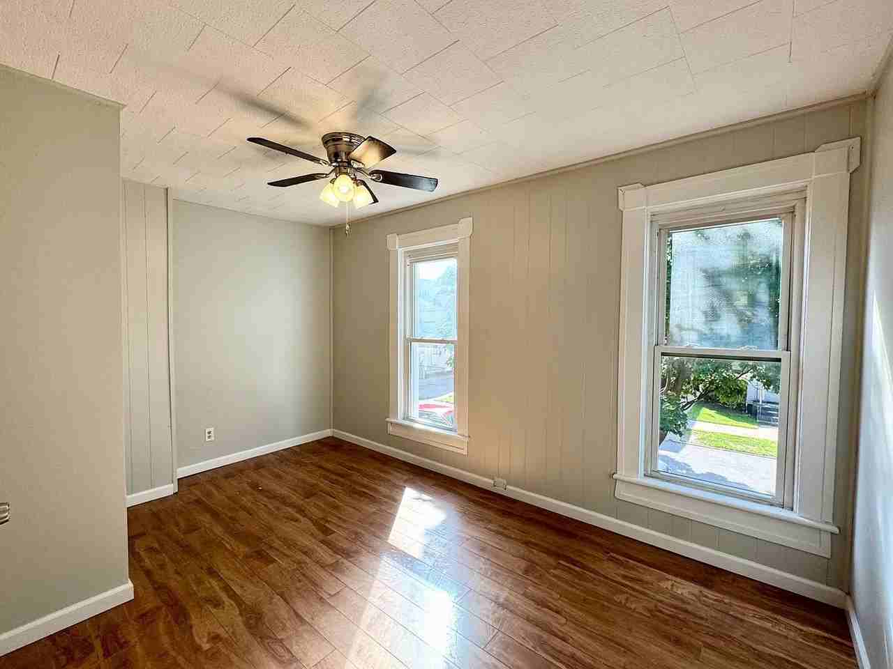 518 W 5th St - Photo 7 of 16