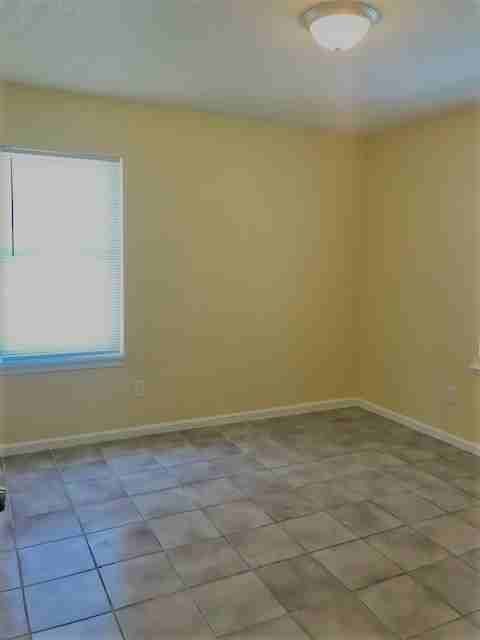 742 Leopard Ct - Photo 2 of 6