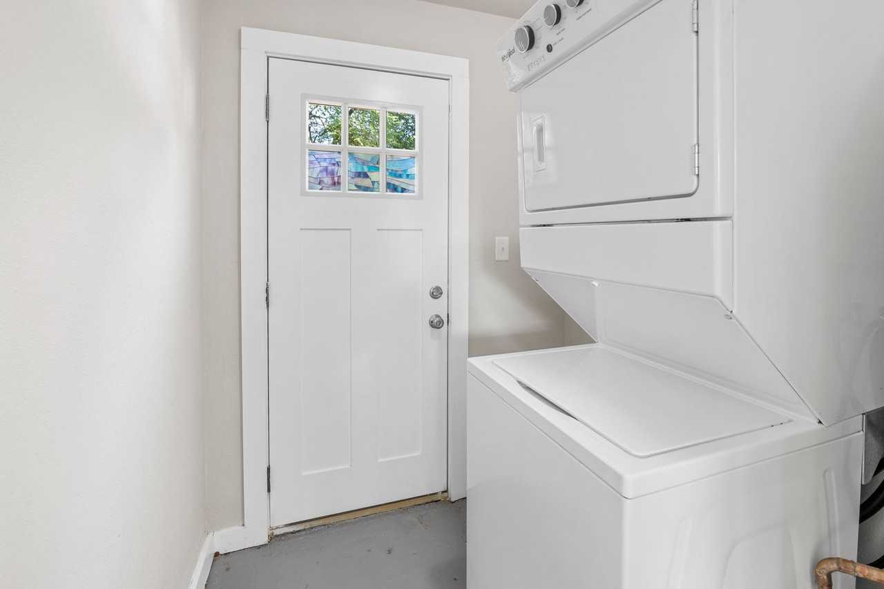 417 E Wall Ave - Photo 7 of 18