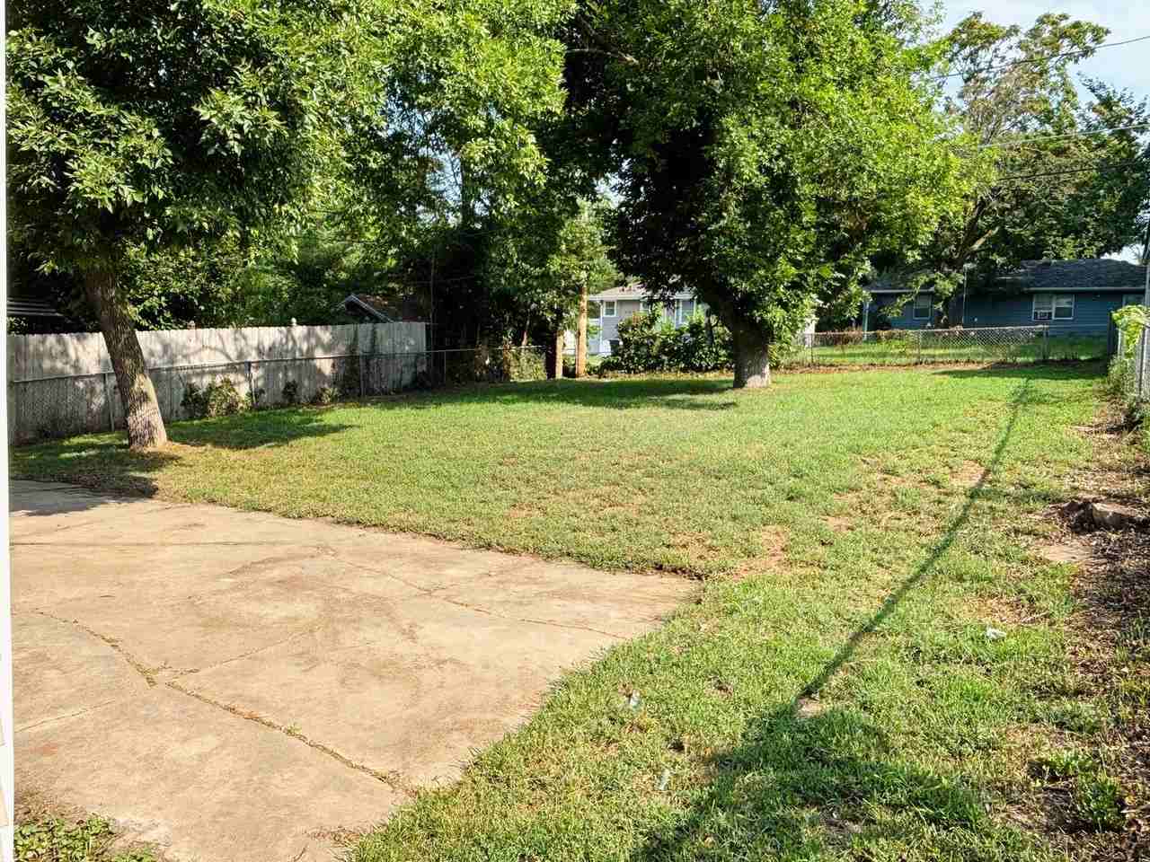 4686 Kansas Ave - Photo 3 of 14