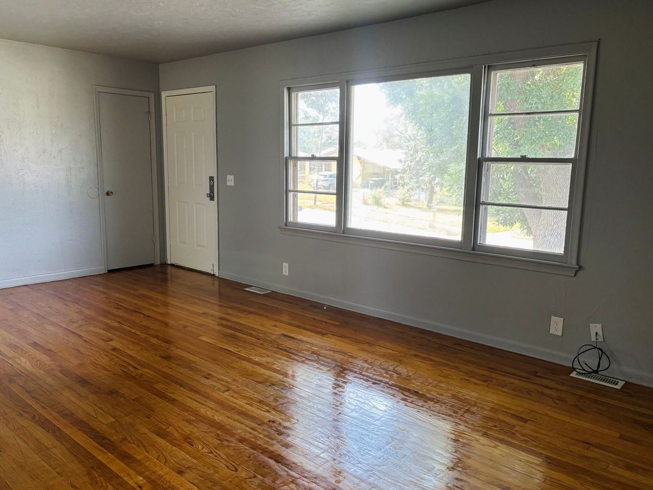 4686 Kansas Ave - Photo 6 of 14