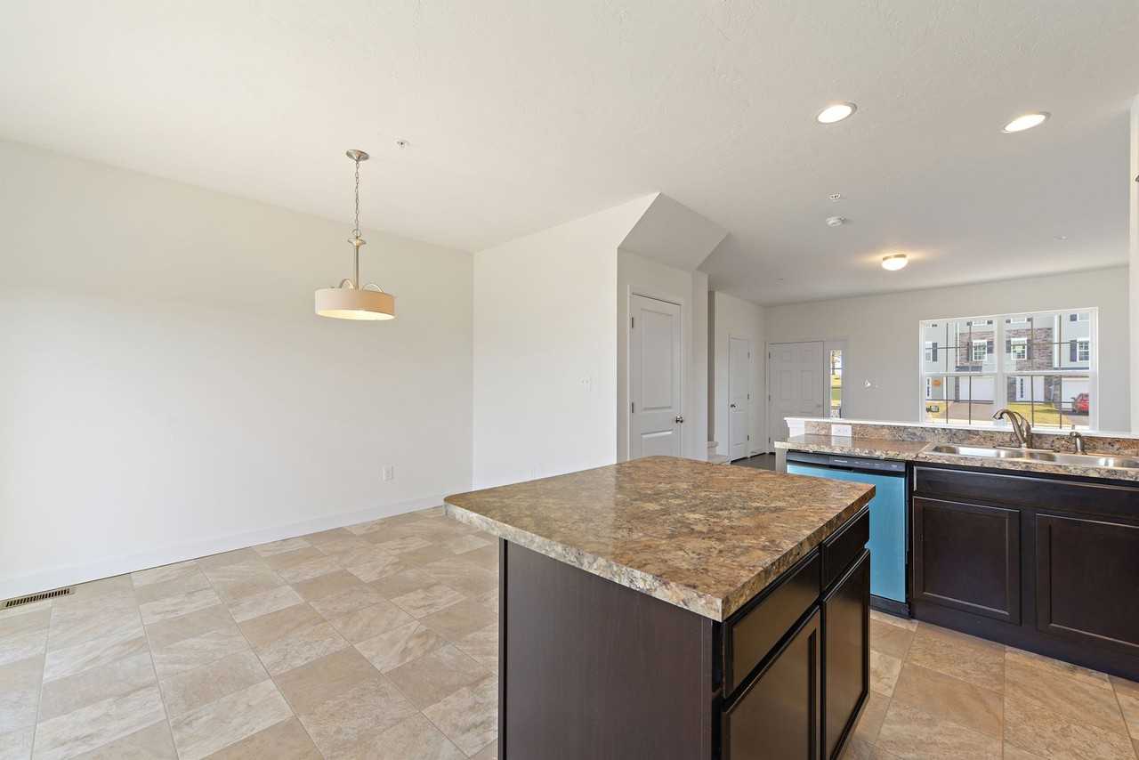 261 Homestead Dr - Photo 6 of 10