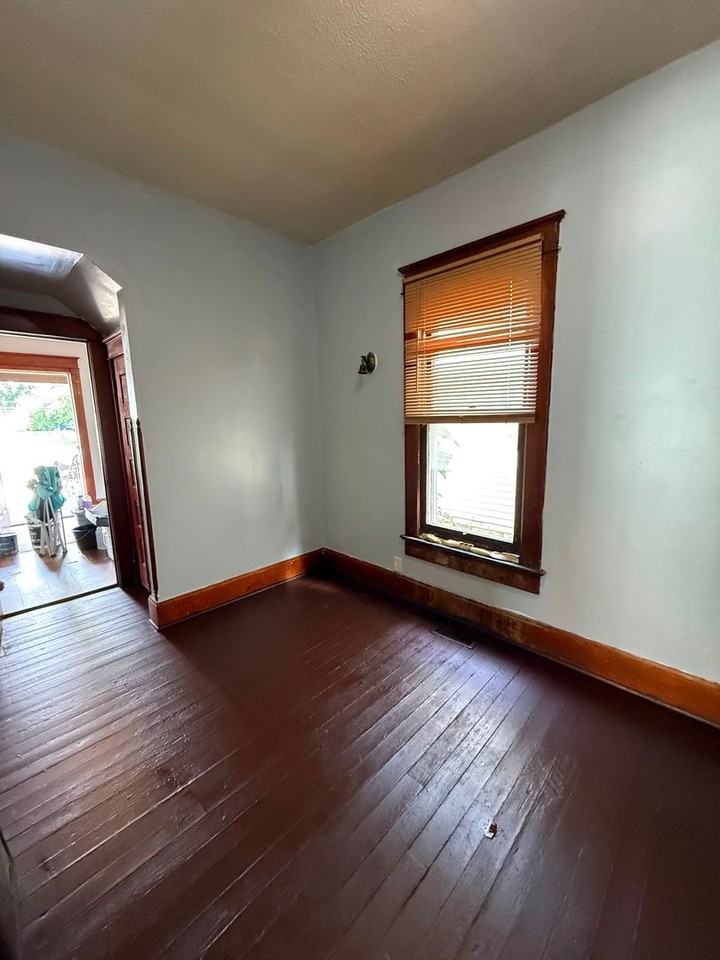 83 N 10th St - Photo 7 of 9
