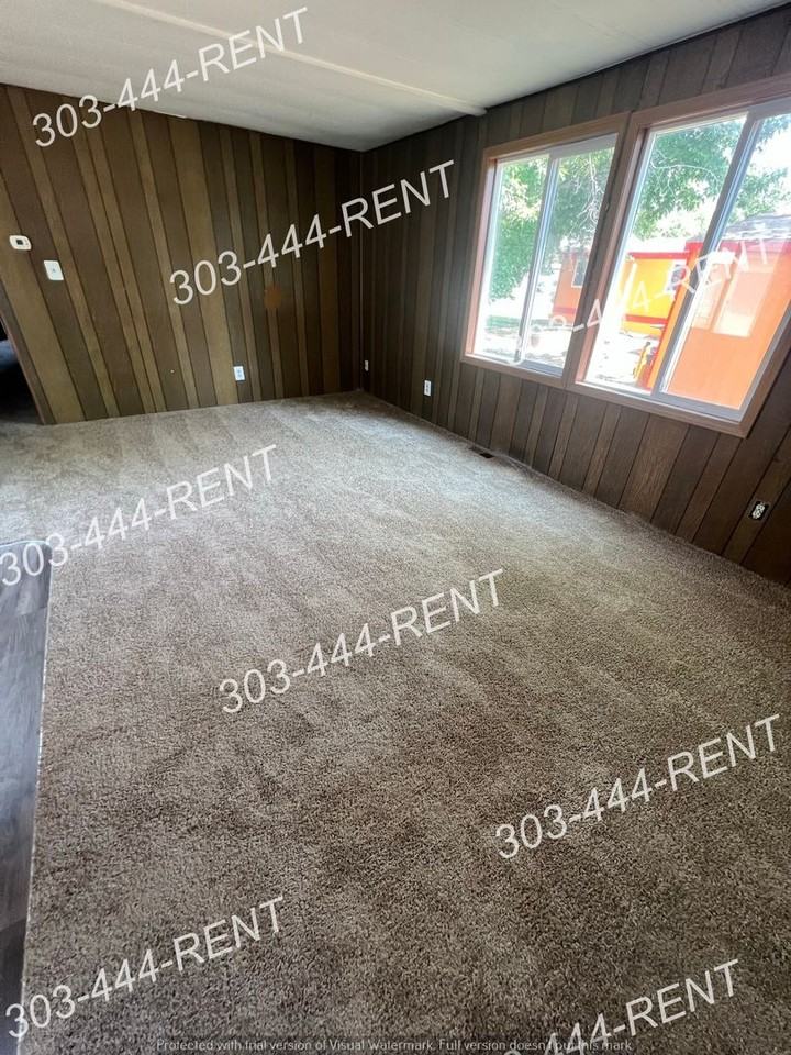 204 Oak St - Photo 6 of 6