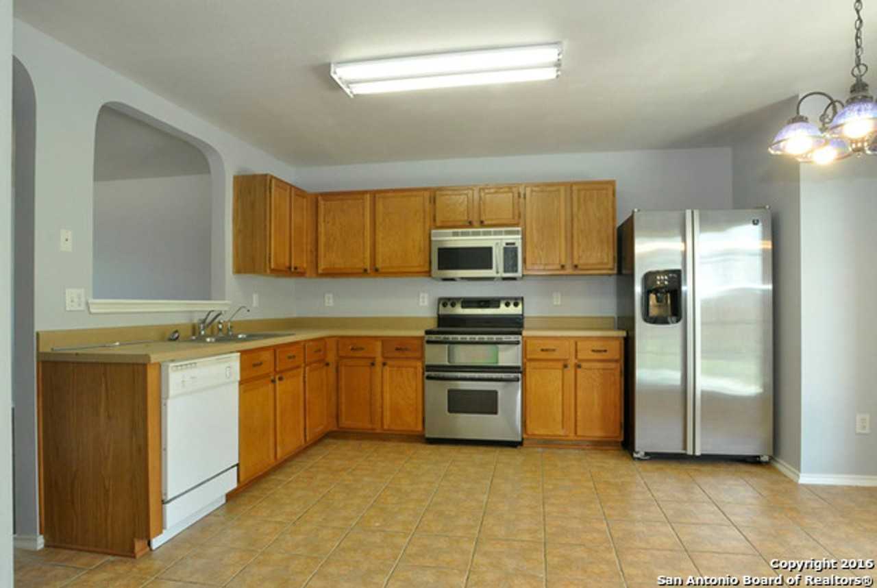10526 Marigold Bay - Photo 5 of 13