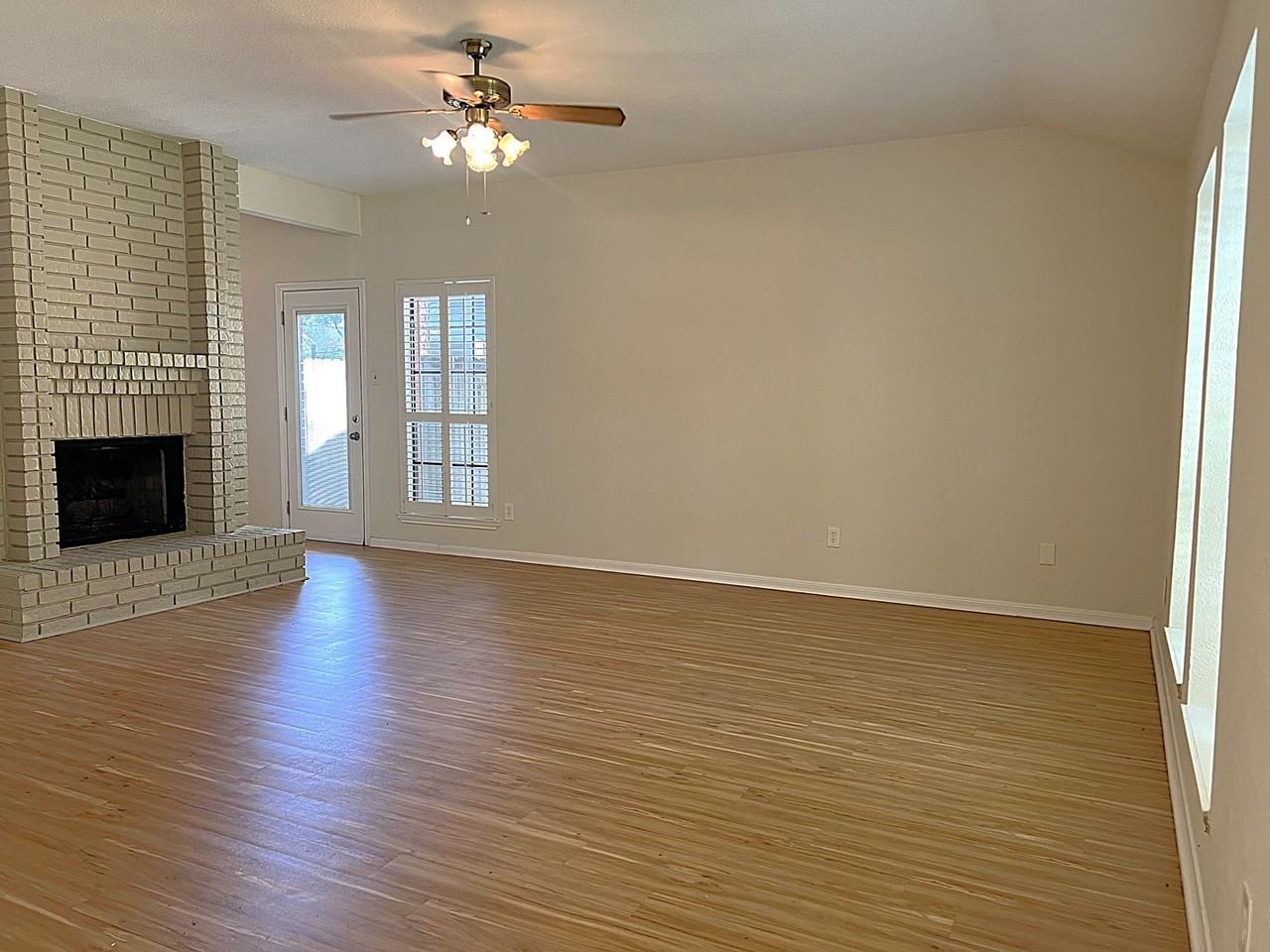 3307 Golden Willow Dr - Photo 2 of 33