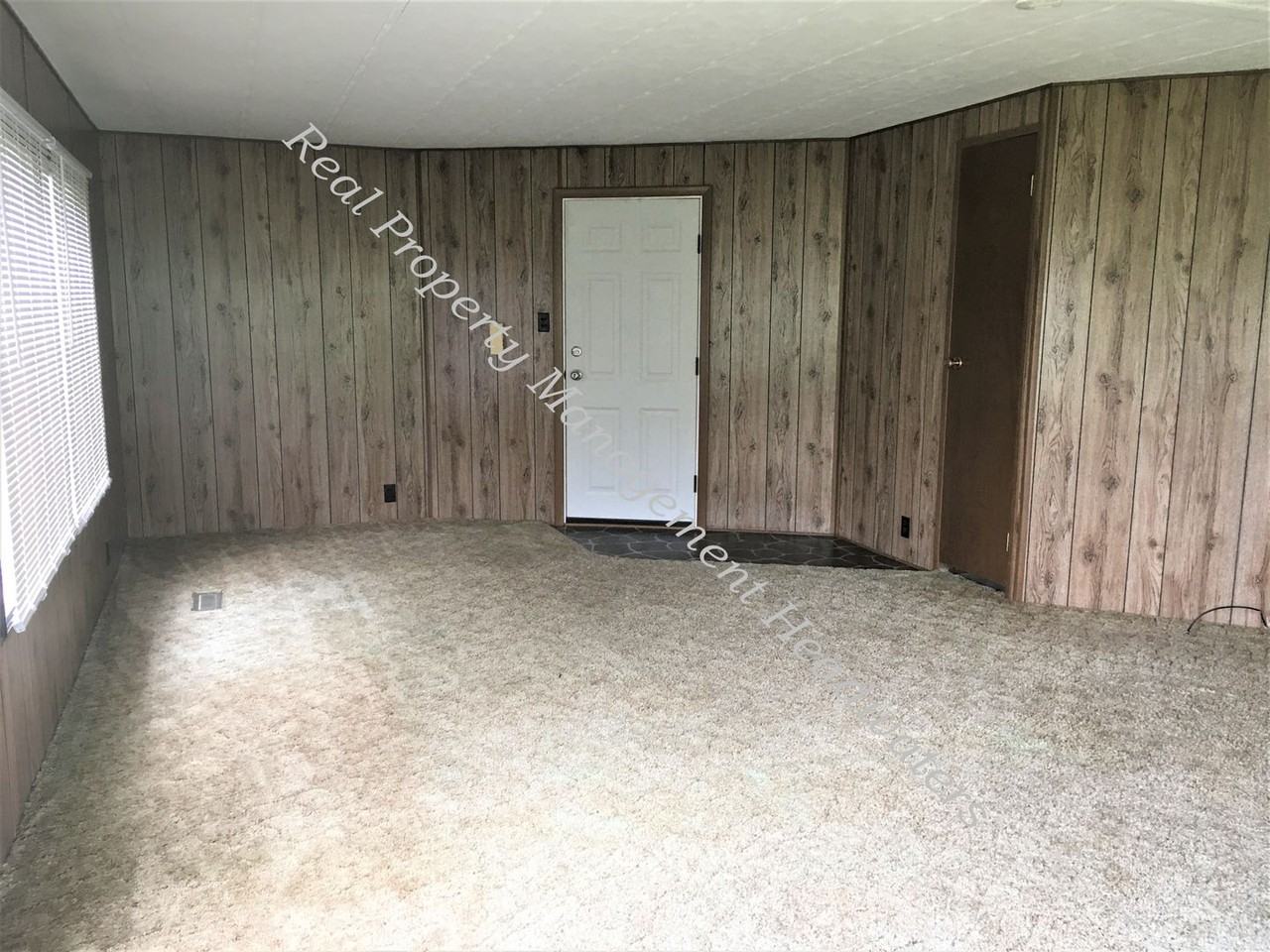 299 Cottonwood Rd - Photo 3 of 19
