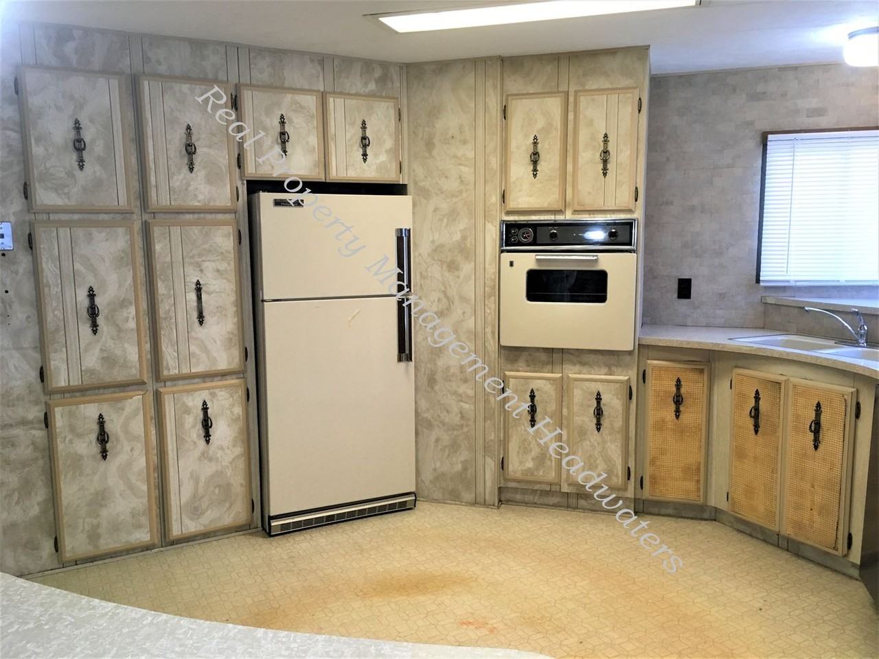 299 Cottonwood Rd - Photo 5 of 19