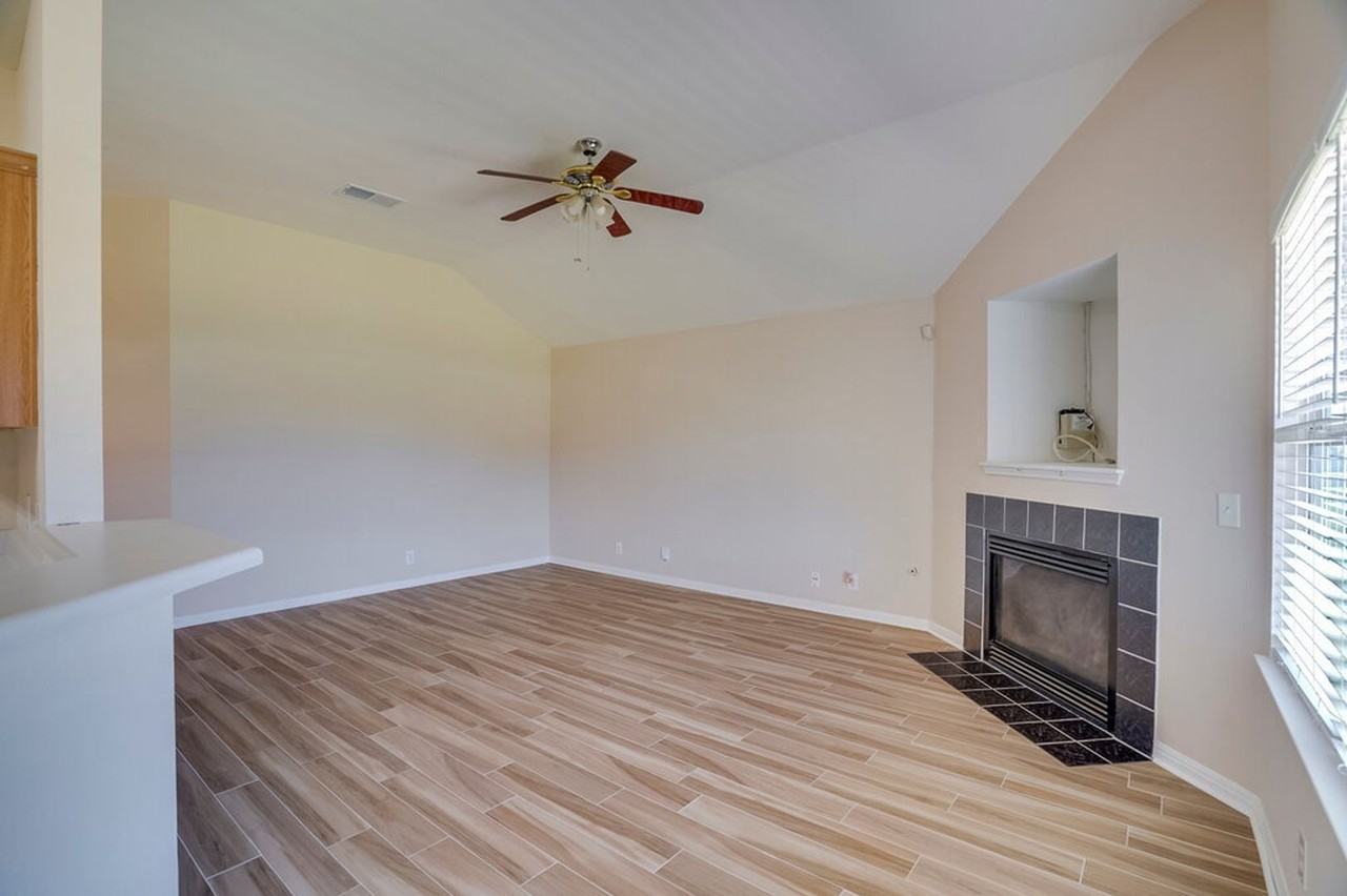 1013 Lantana Ln - Photo 5 of 20