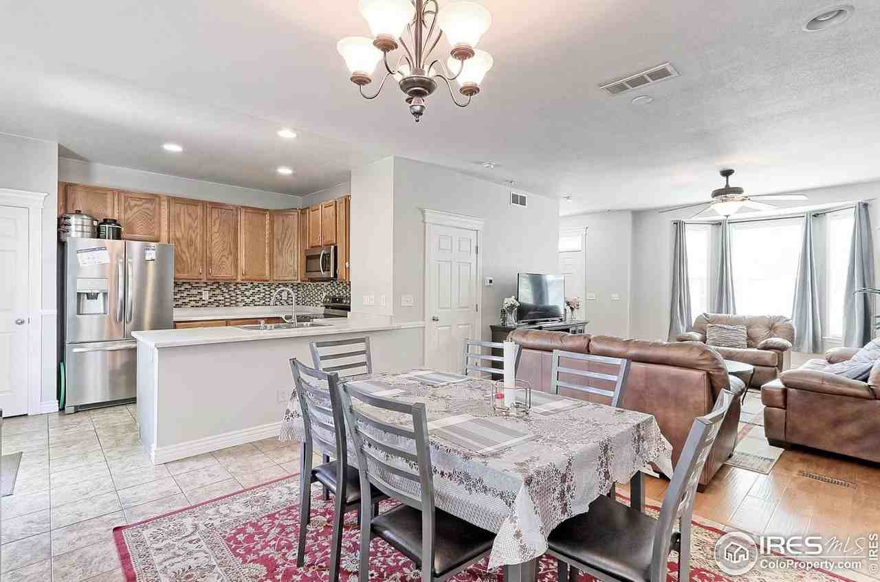 363 Casper Dr - Photo 5 of 20