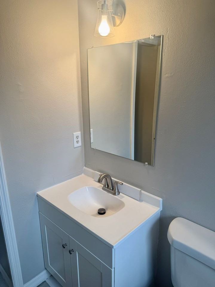 3784 Lake Shore Dr - Photo 7 of 20