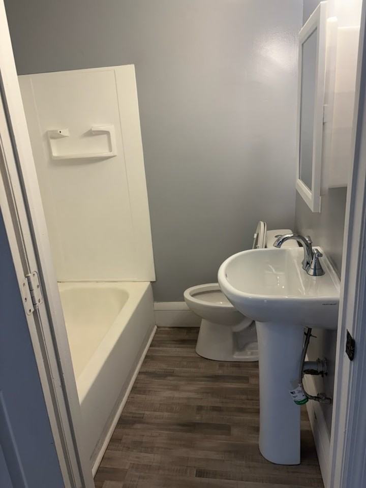 1341 E Long St - Photo 3 of 23