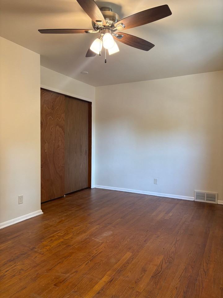 Spacious 3 Bedroom Townhome Available Now – Great Location! - Photo 7 of 20