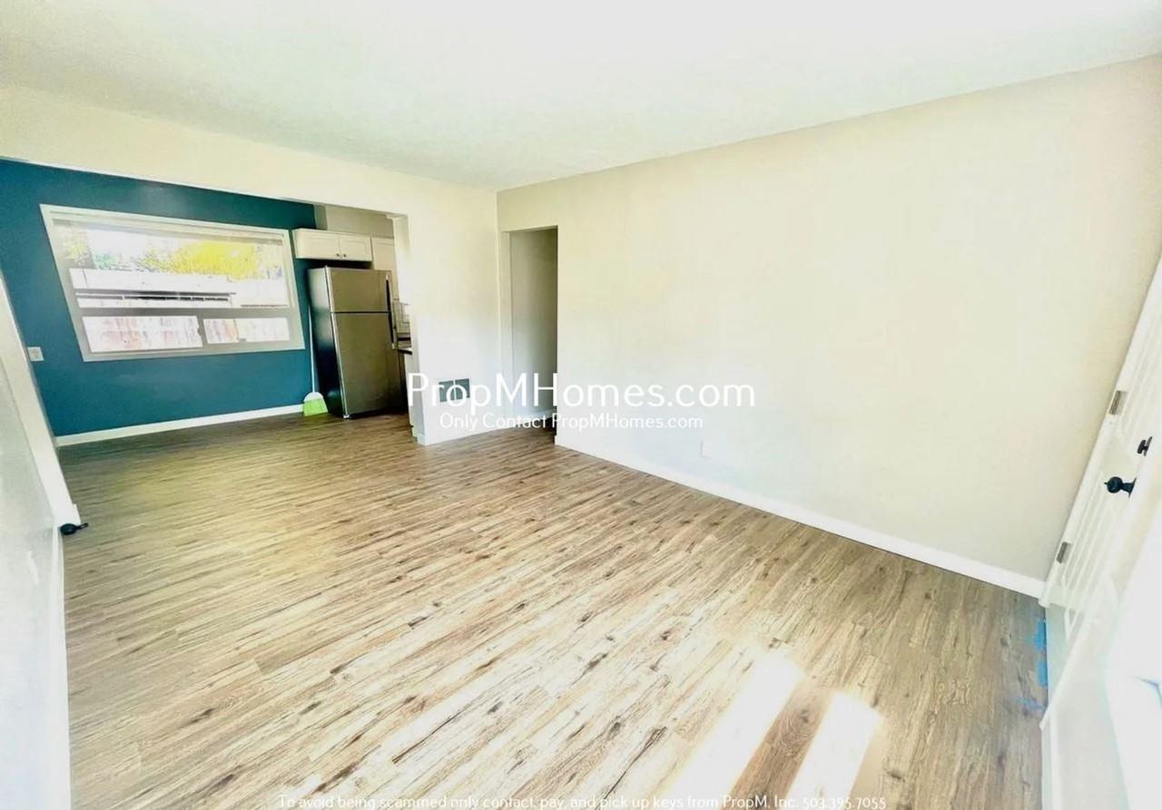 6933 Ne Clackamas St - Photo 3 of 13
