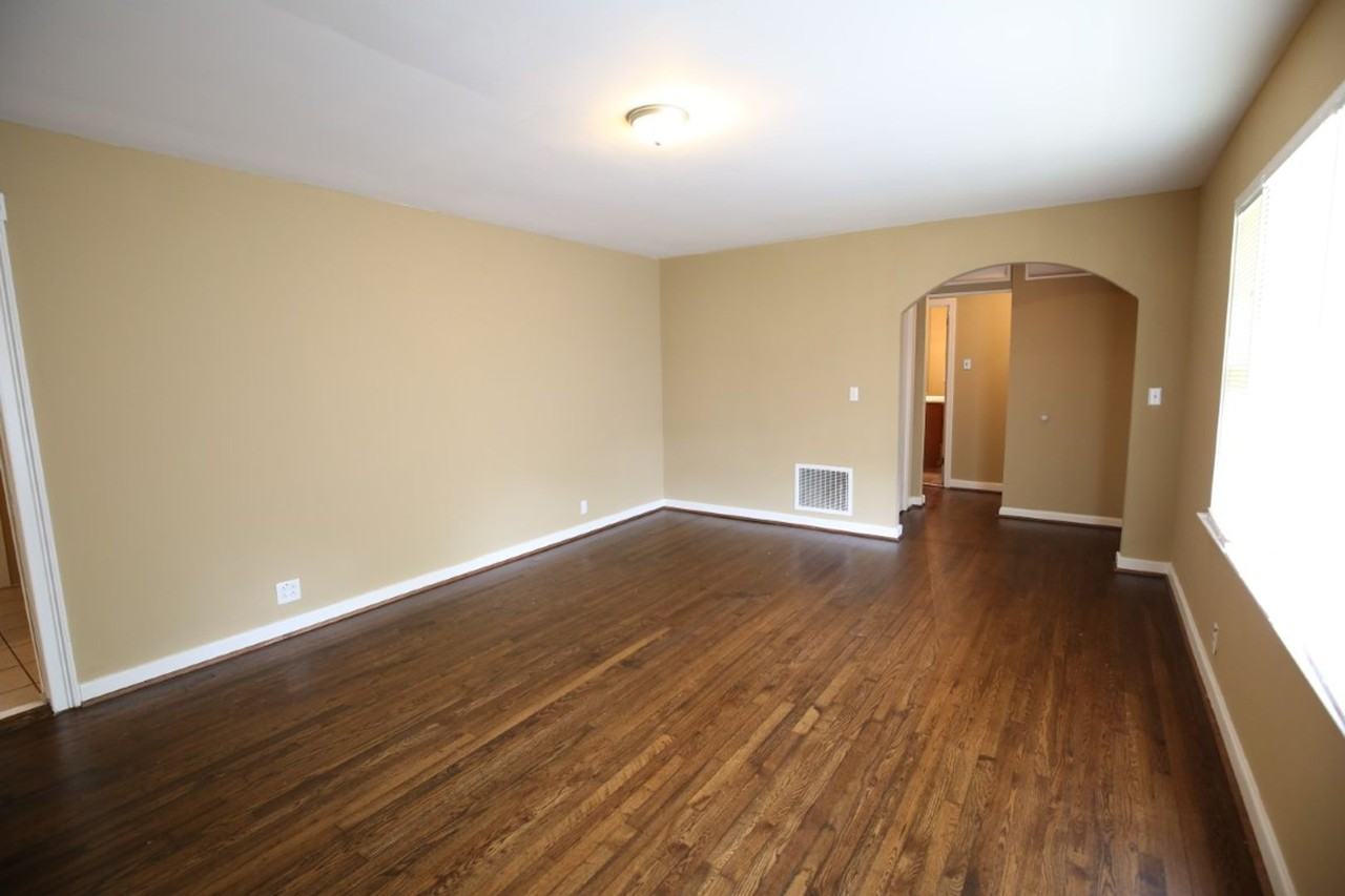 1726 28th Ave N - Photo 3 of 16