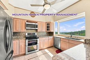 featured image of 680 Ridgeside Dr #1