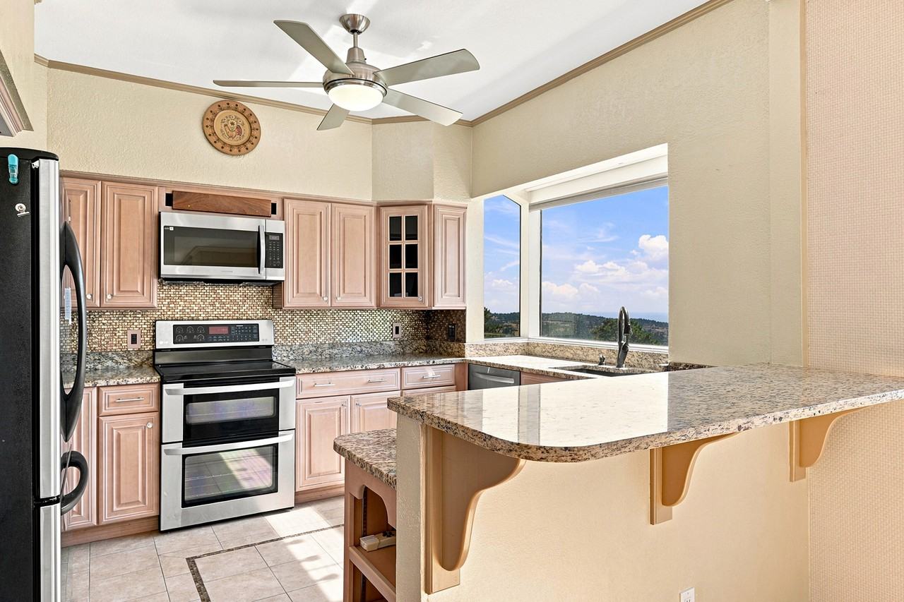 680 Ridgeside Dr #1 - Photo 3 of 41
