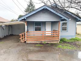 featured image of 444 N Elm St