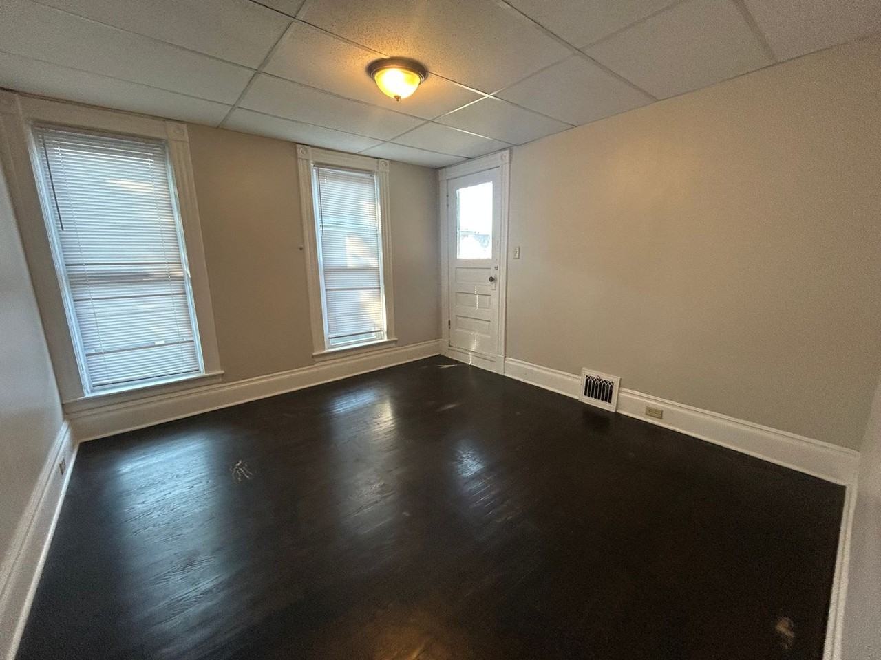 711 Myrtle St - Photo 6 of 11