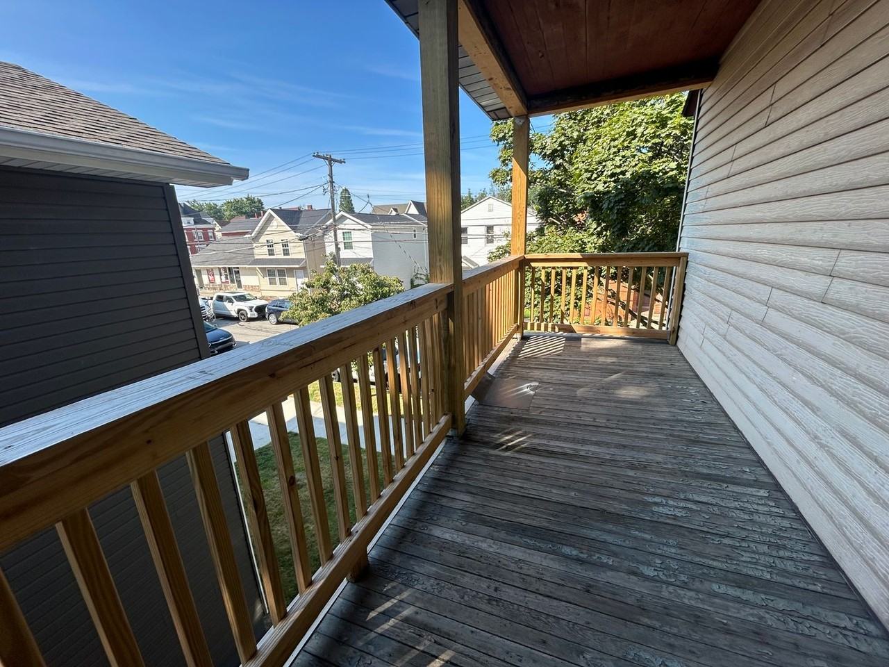 711 Myrtle St - Photo 7 of 11