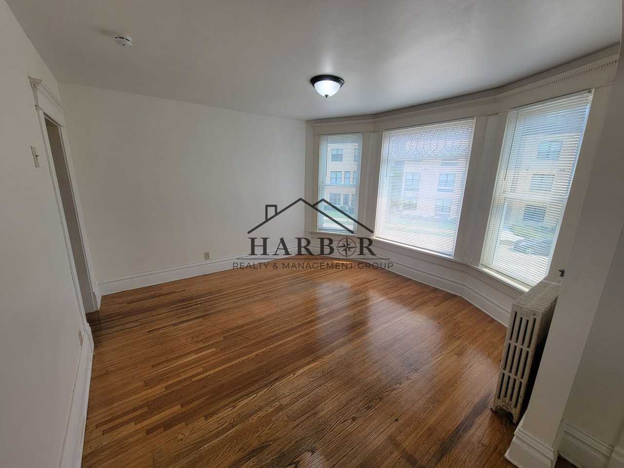 711 1st Dr Nw #B - Photo 6 of 8
