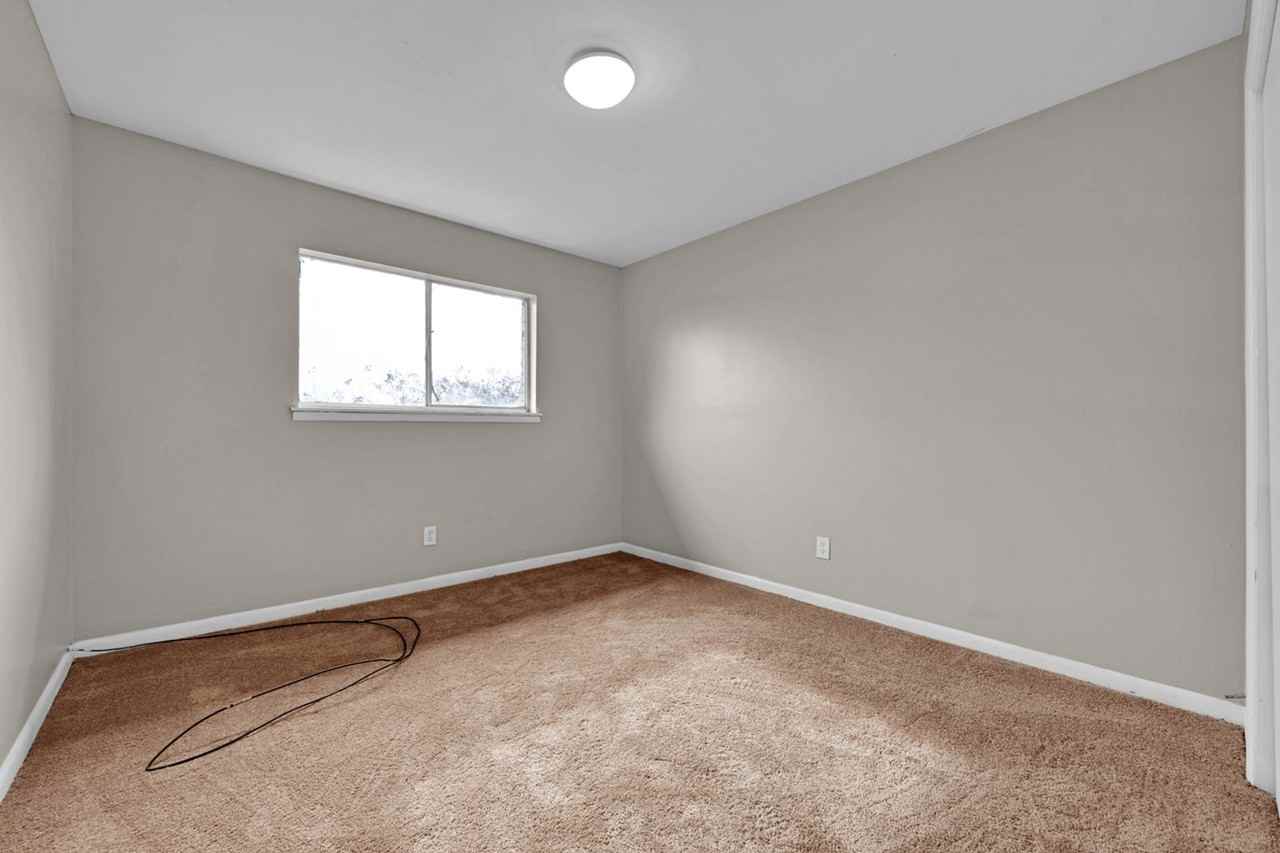 3225 Avenue S - Photo 3 of 5