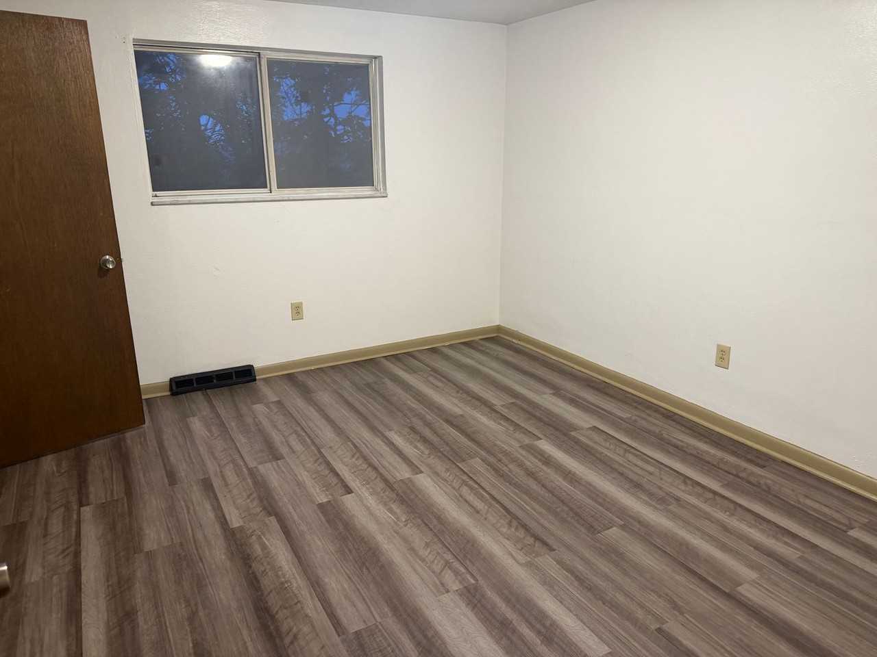 335 Dersam St #1 - Photo 4 of 7