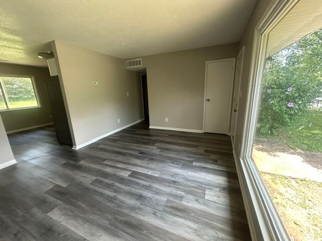 2307 Mount Vernon Rd Nw - Photo 4 of 14