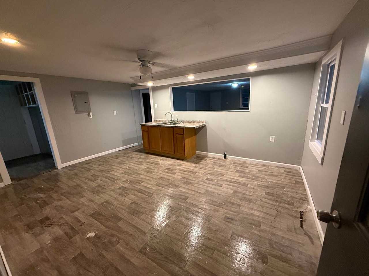 254 Fleek Ave - Photo 4 of 7