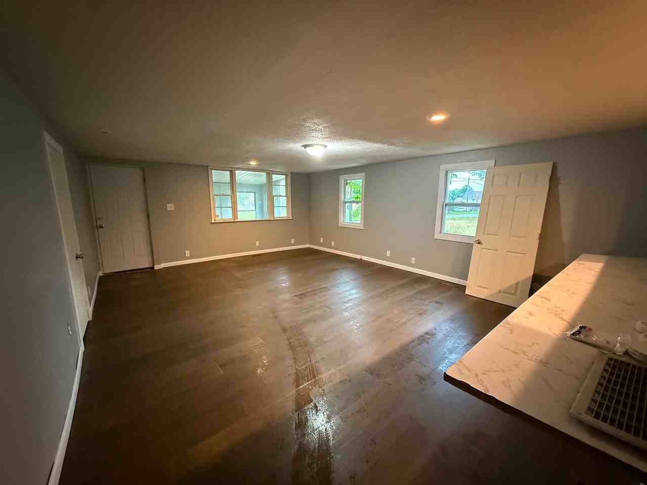 254 Fleek Ave - Photo 5 of 7