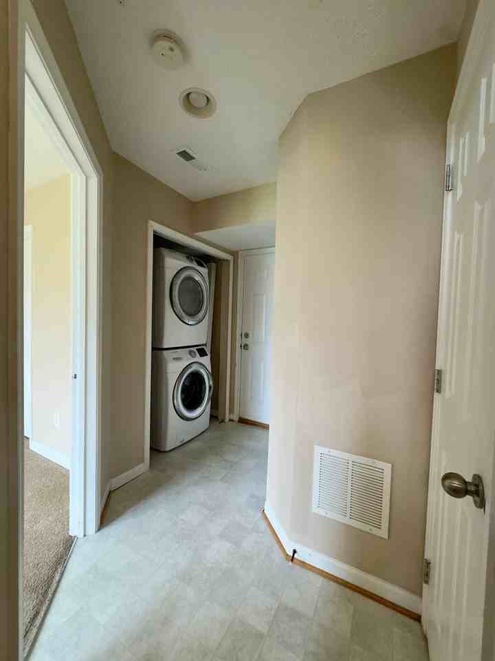 618 Snowberry Way - Photo 6 of 29