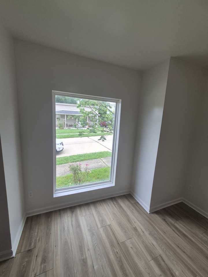 143 Kenton St - Photo 2 of 27
