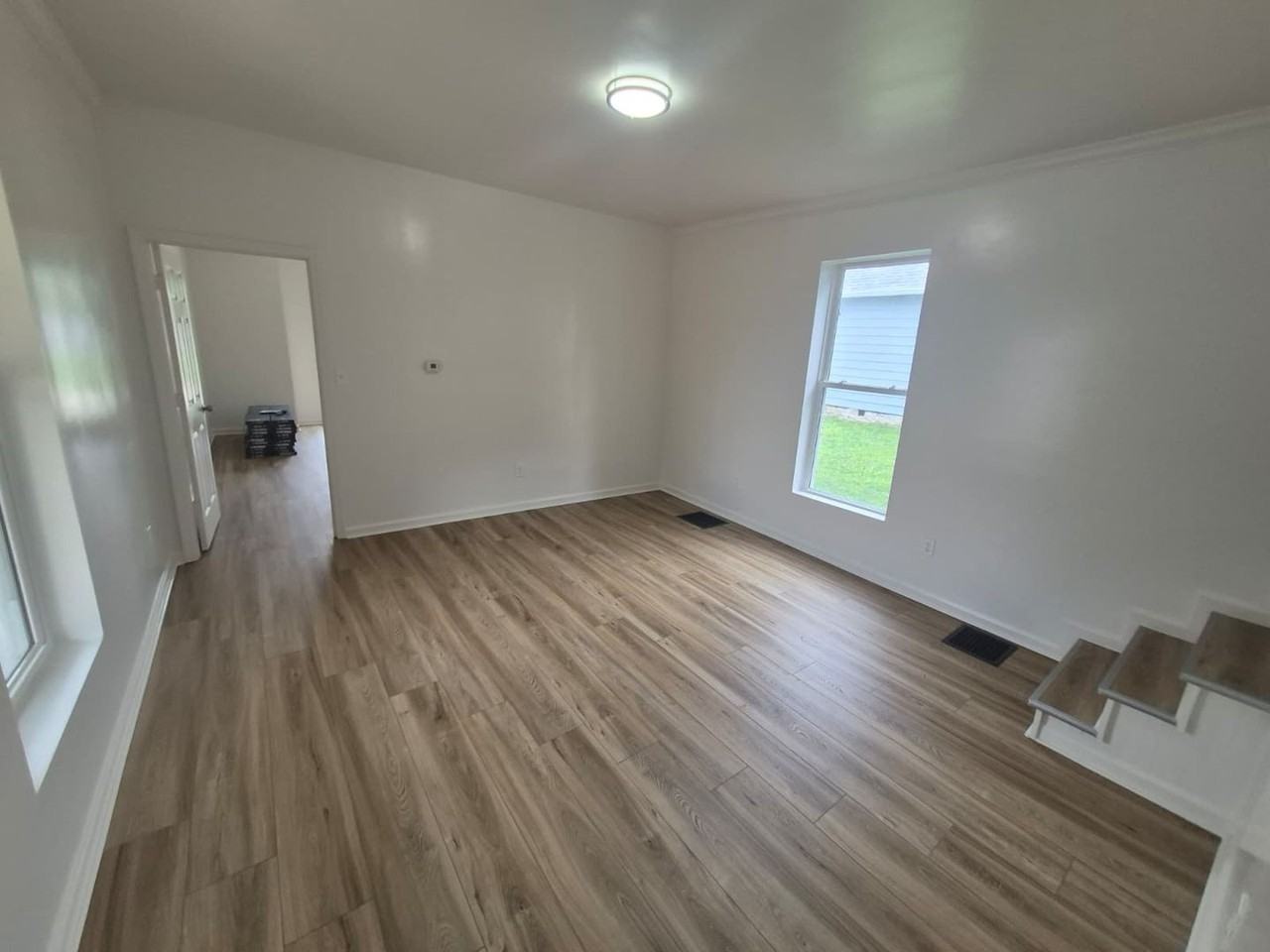 143 Kenton St - Photo 6 of 27