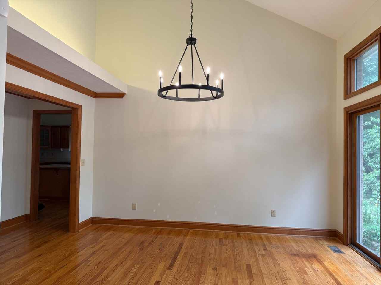 5201 Karrington Dr - Photo 5 of 19