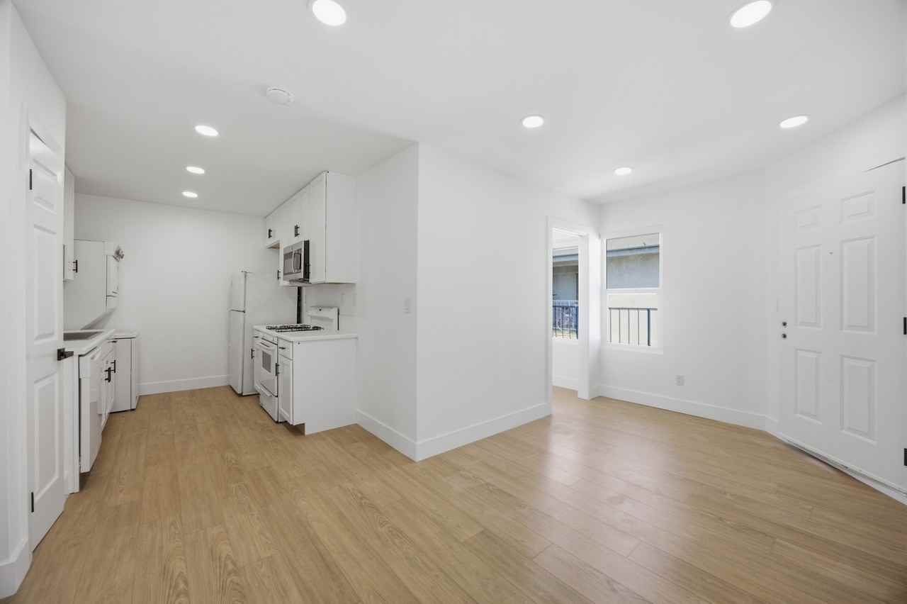 1040 W 165th Pl #3 - Photo 2 of 22