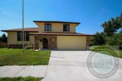 5614 N 116th Avenue Cir - Photo 1 of 1