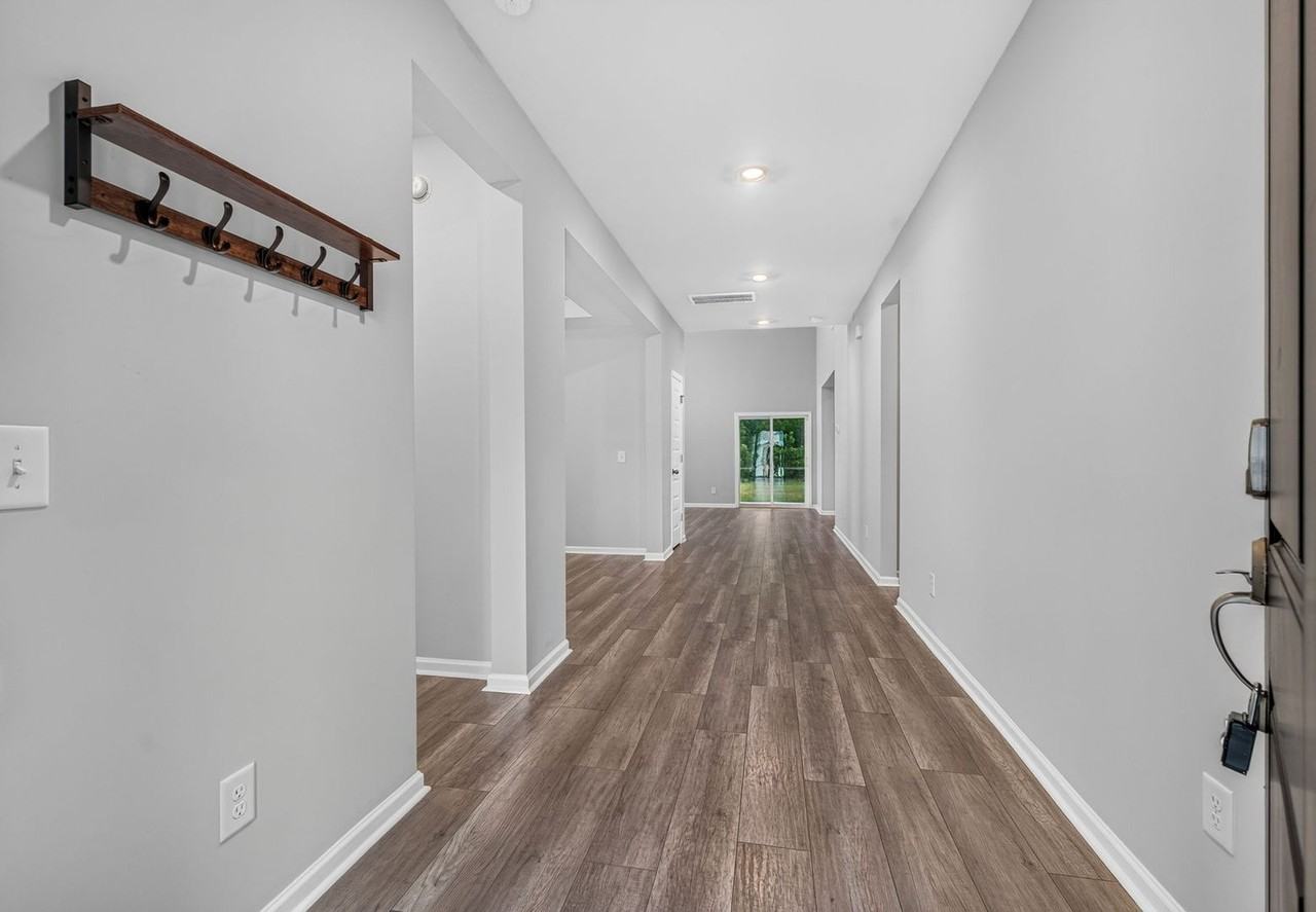 518 Yellow Leaf Ln - Photo 5 of 50