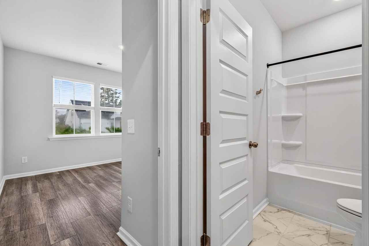 518 Yellow Leaf Ln - Photo 7 of 50