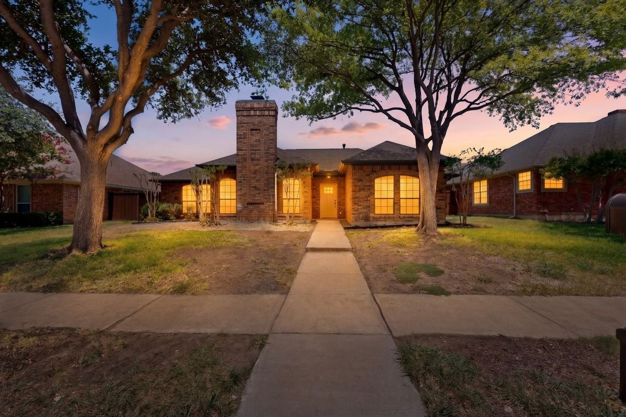 3933 Alto Ave