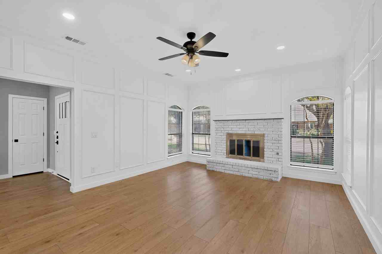 3933 Alto Ave - Photo 5 of 45