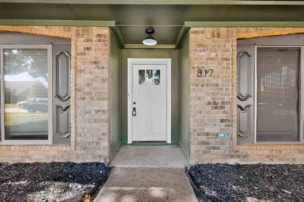 817 Sycamore Creek Rd - Photo 5 of 46