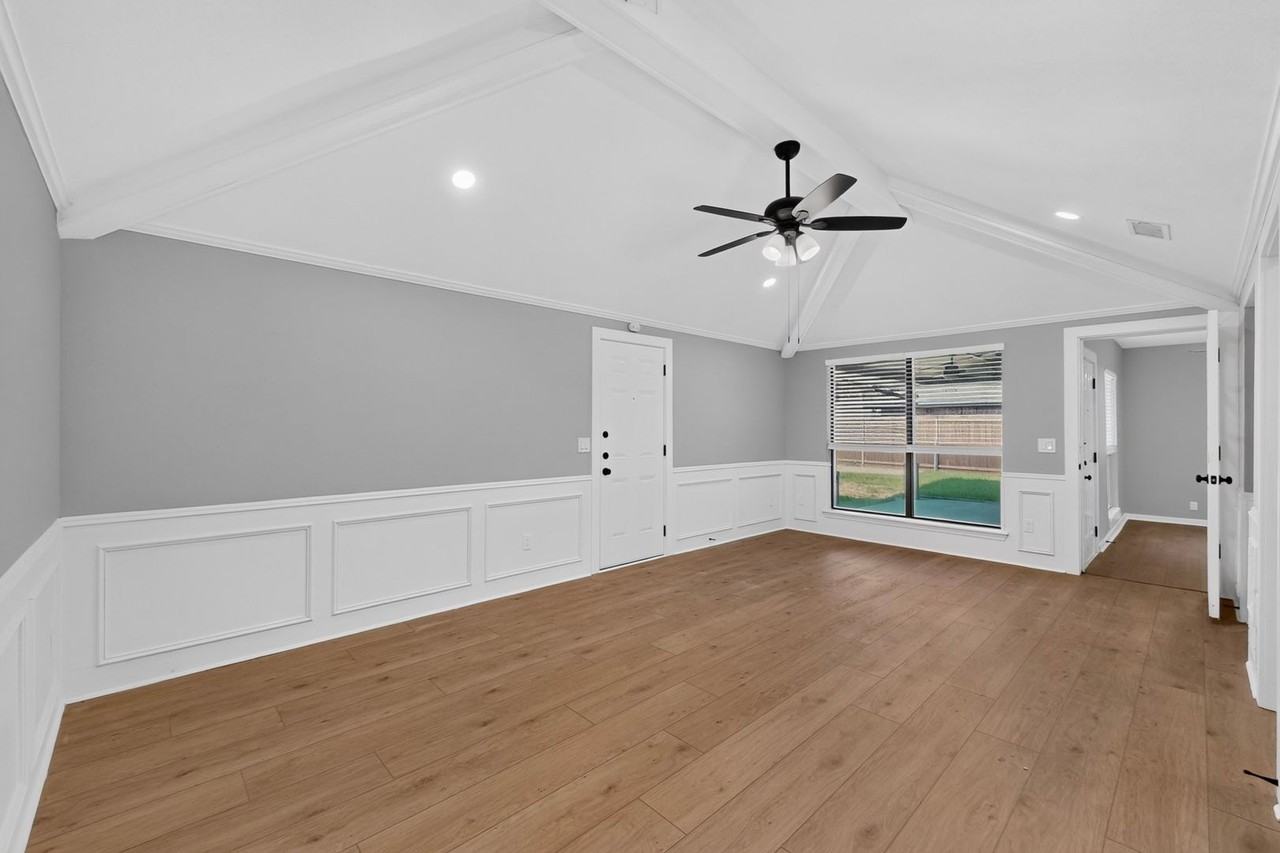 817 Sycamore Creek Rd - Photo 7 of 46