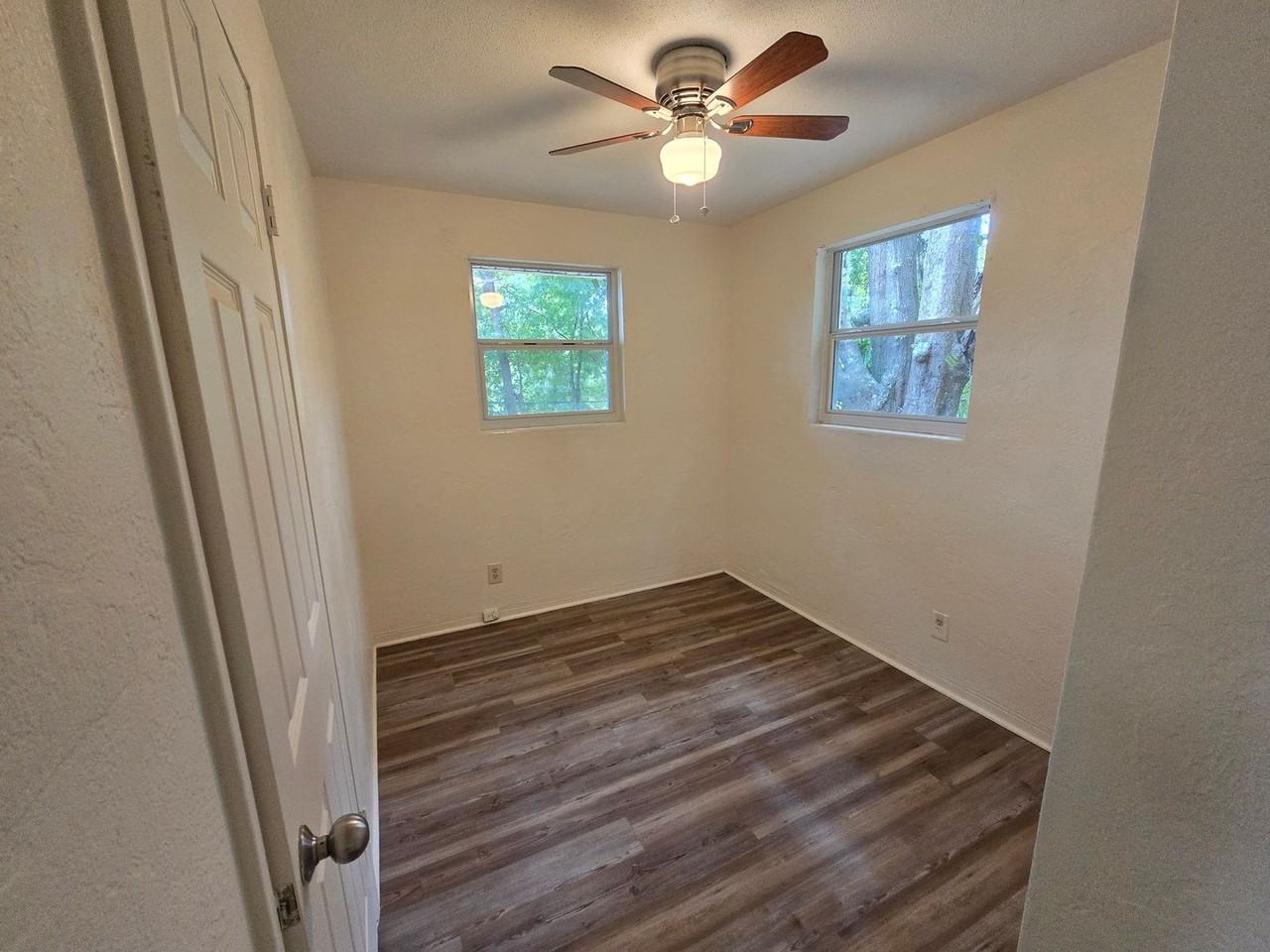 444 S Caroline St - Photo 6 of 18